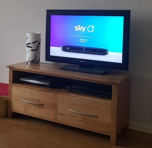 Oak TV and media unit
