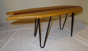'Skateboard' table