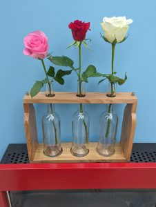 Chestnut bud vase holder